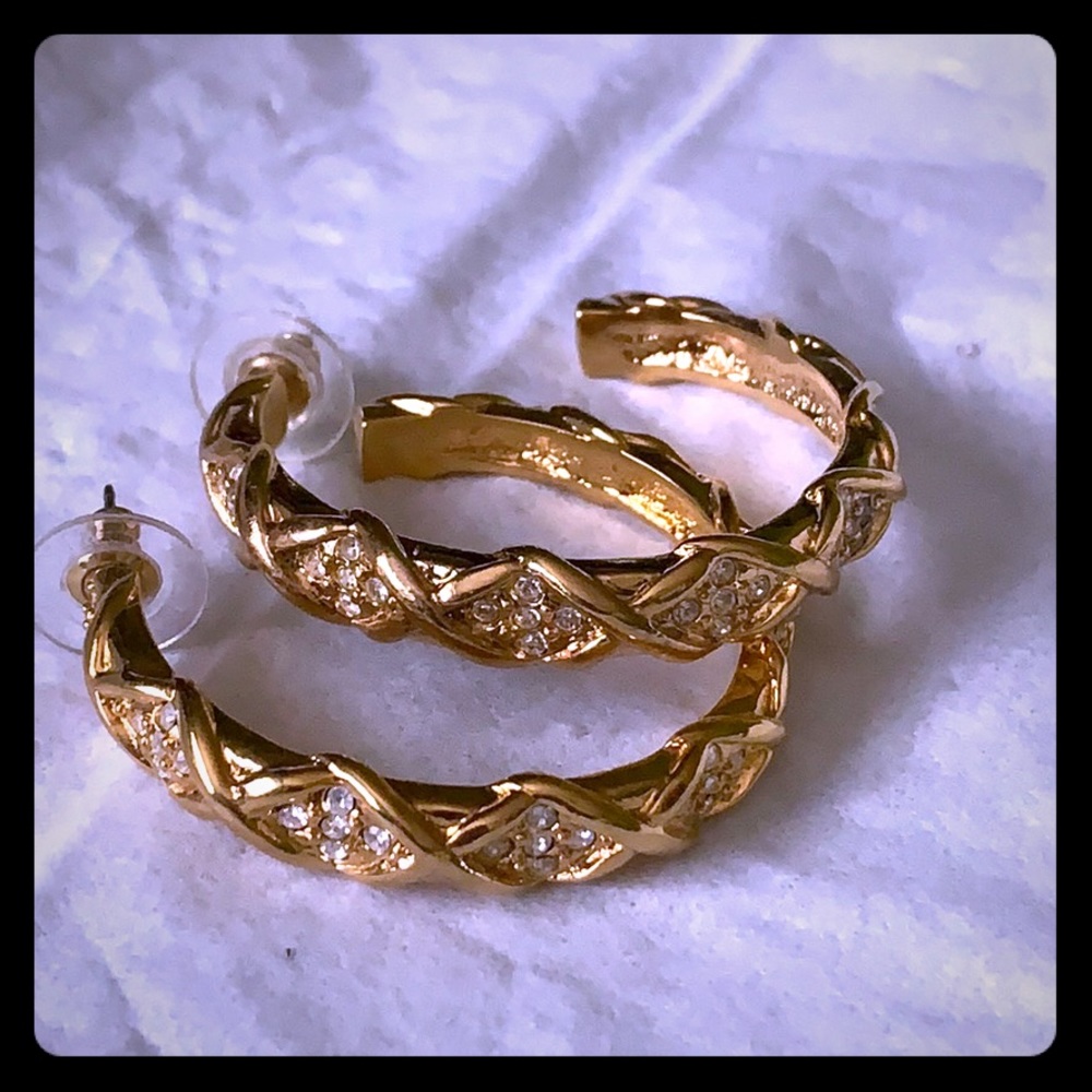 Goldtone/Rhinestone Hoop earrings